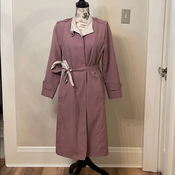misty harbor Jackets & Blazers - Vintage lilac colored Misty Harbor lined trench​​​​​​​​​​​​​